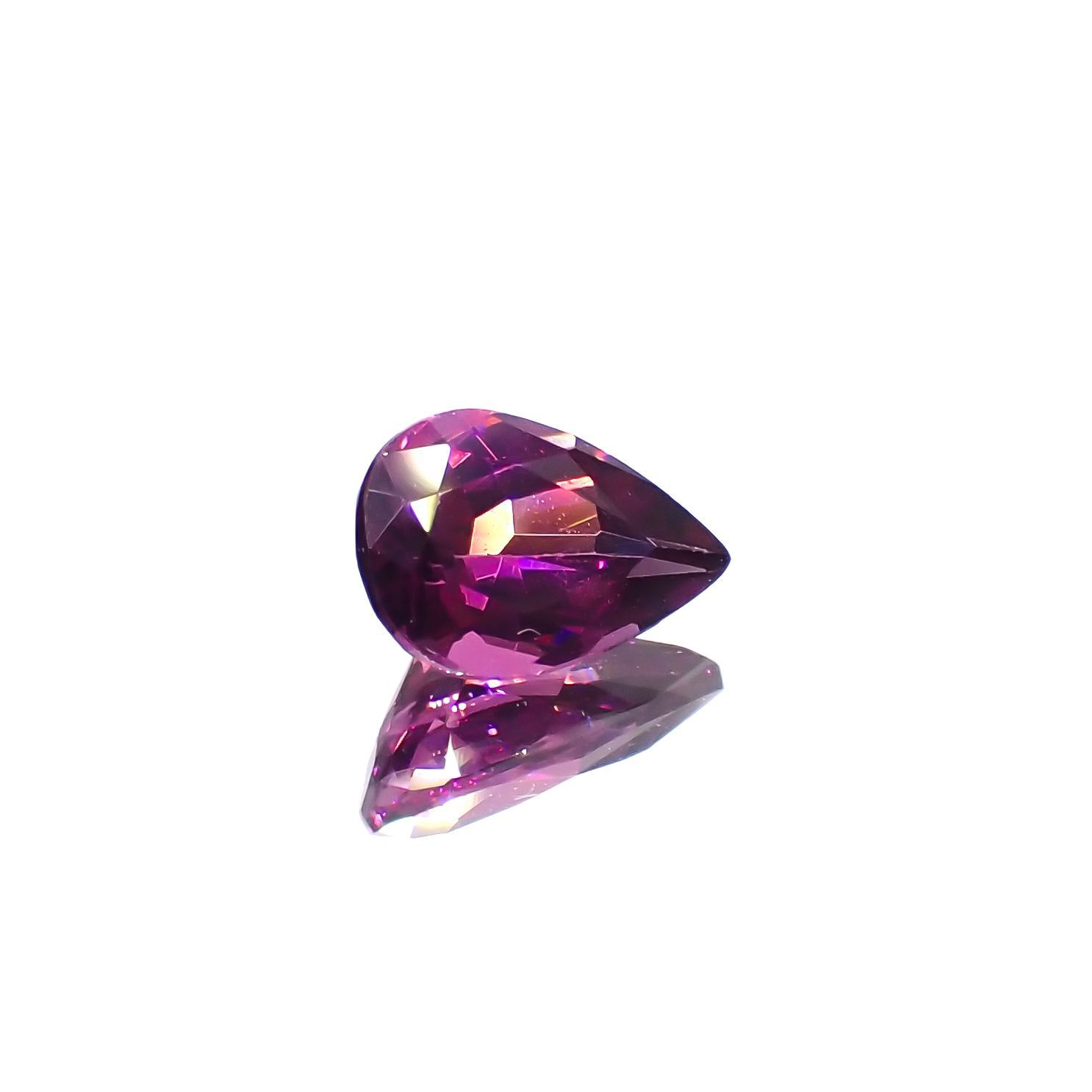 グレープガーネット(宝石名ガーネット)ブラジル産 0.71ct 識別済[250917711]6.8x4.6mm前後