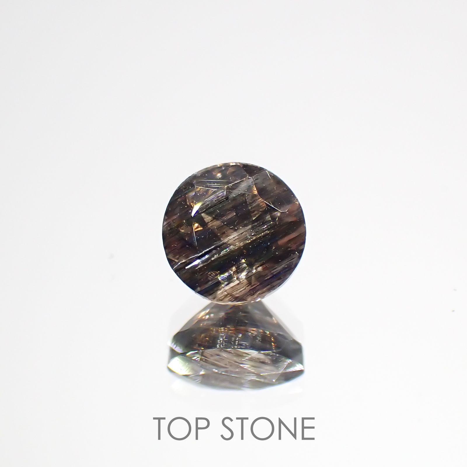 レインボースキャポライト ブラジル産 0.50ct[221018329]5x4.9mm前後