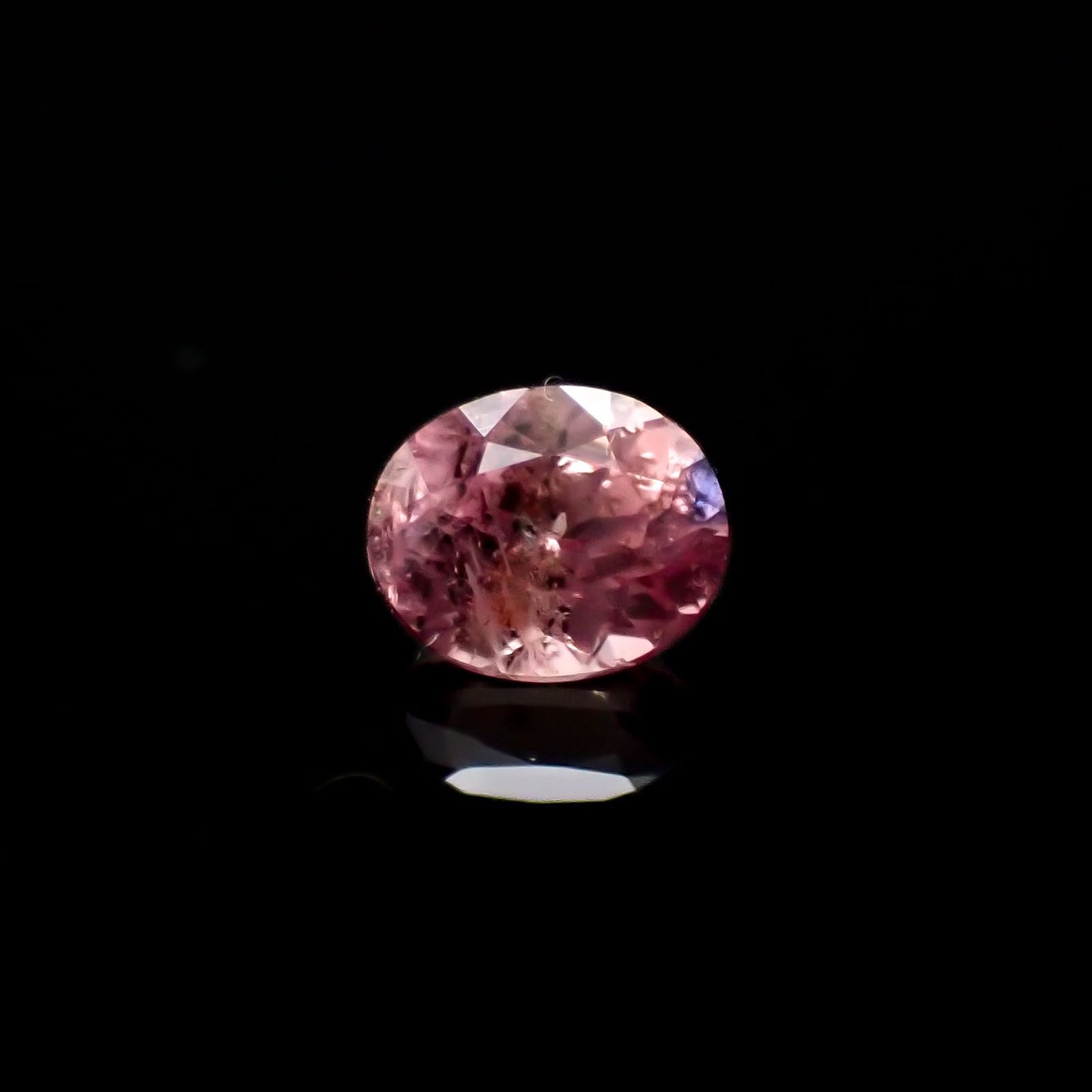 ウィンザーサファイア(宝石名サファイア)タンザニア・ウィンザー産 0.32ct 識別済[220817396]4.4x3.5mm前後
