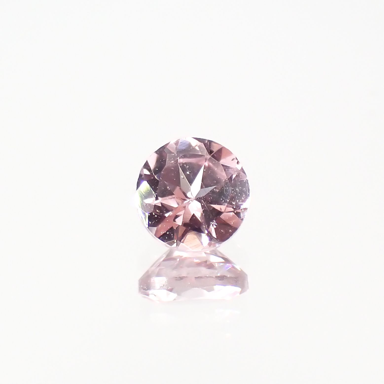 ドラゴンガーネット タンザニア産 0.33ct[230421447]4x4mm前後