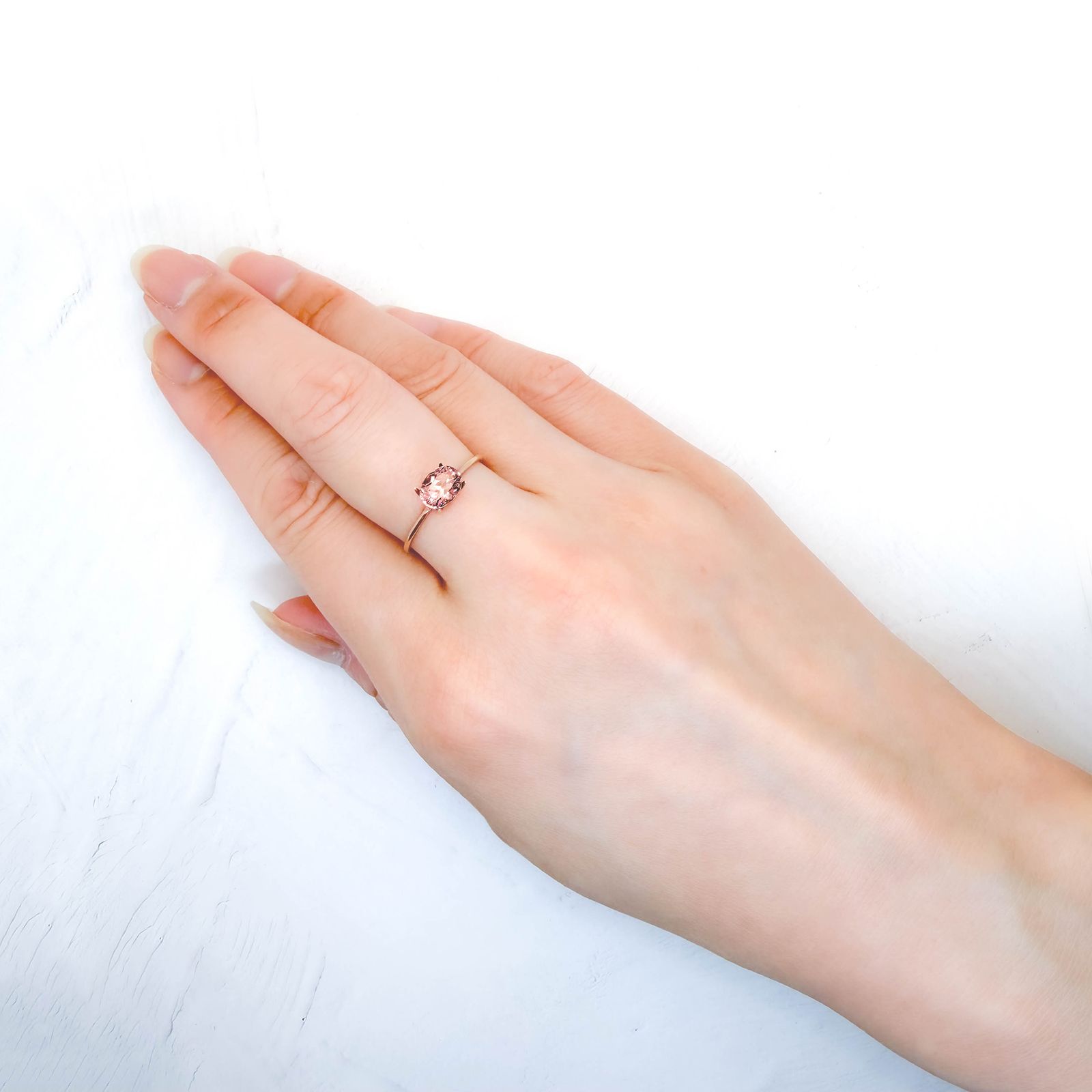 ドラゴンガーネット タンザニア産 1.07ct / 6.8x5.1mm前後 [260532237]
