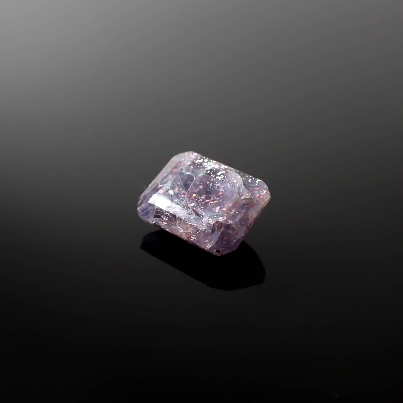 ブラッドショットアイオライト インド産 2.84ct[240125379]10.4x7.7mm前後