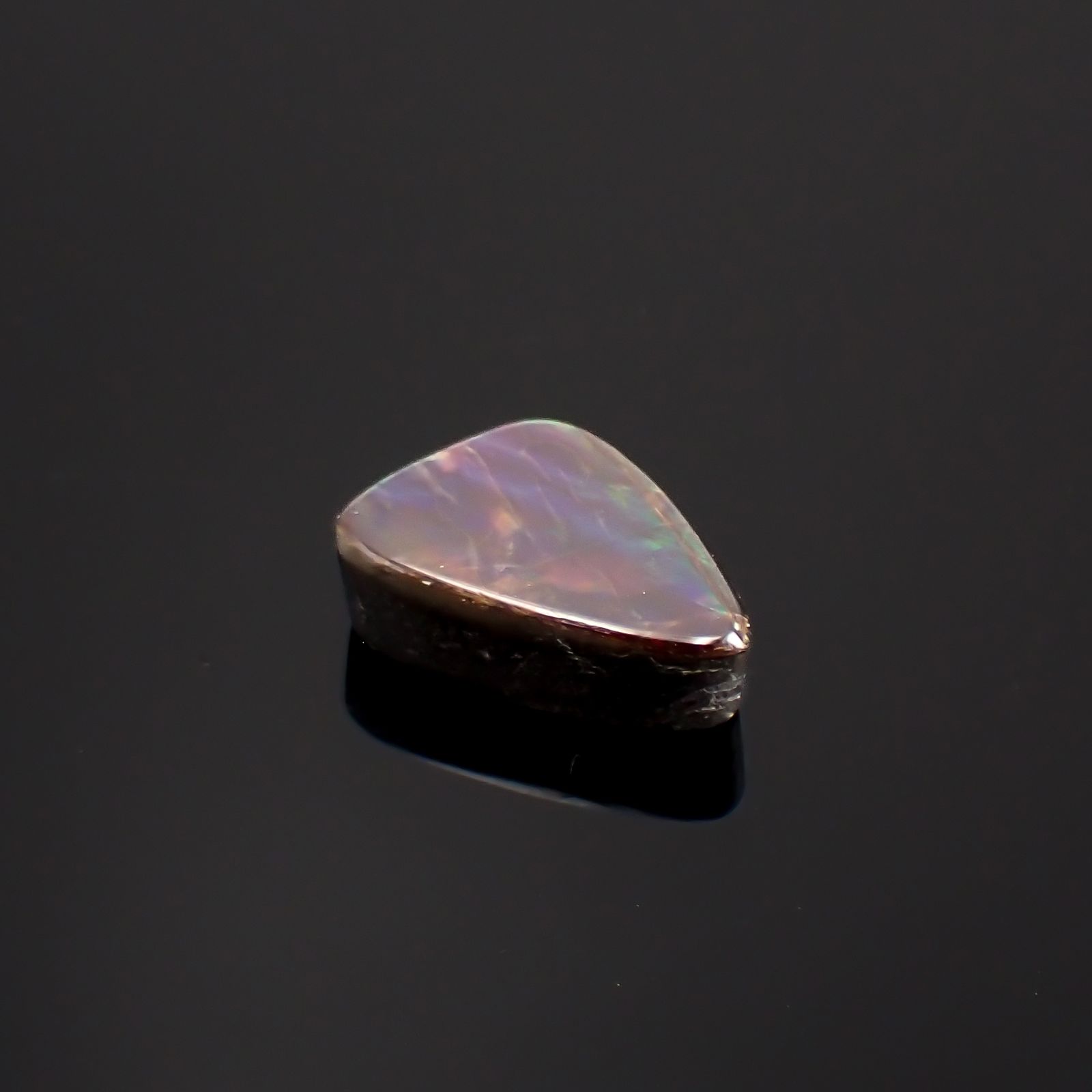 アンモライト トリプレット カナダ産 4.20ct[230823106]8.8x13.1mm前後