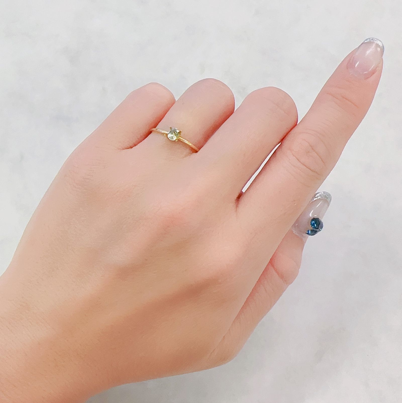 モンタナサファイア(宝石名サファイア)アメリカ・モンタナ州産 0.23ct 識別済[230622430]4x3.1mm前後
