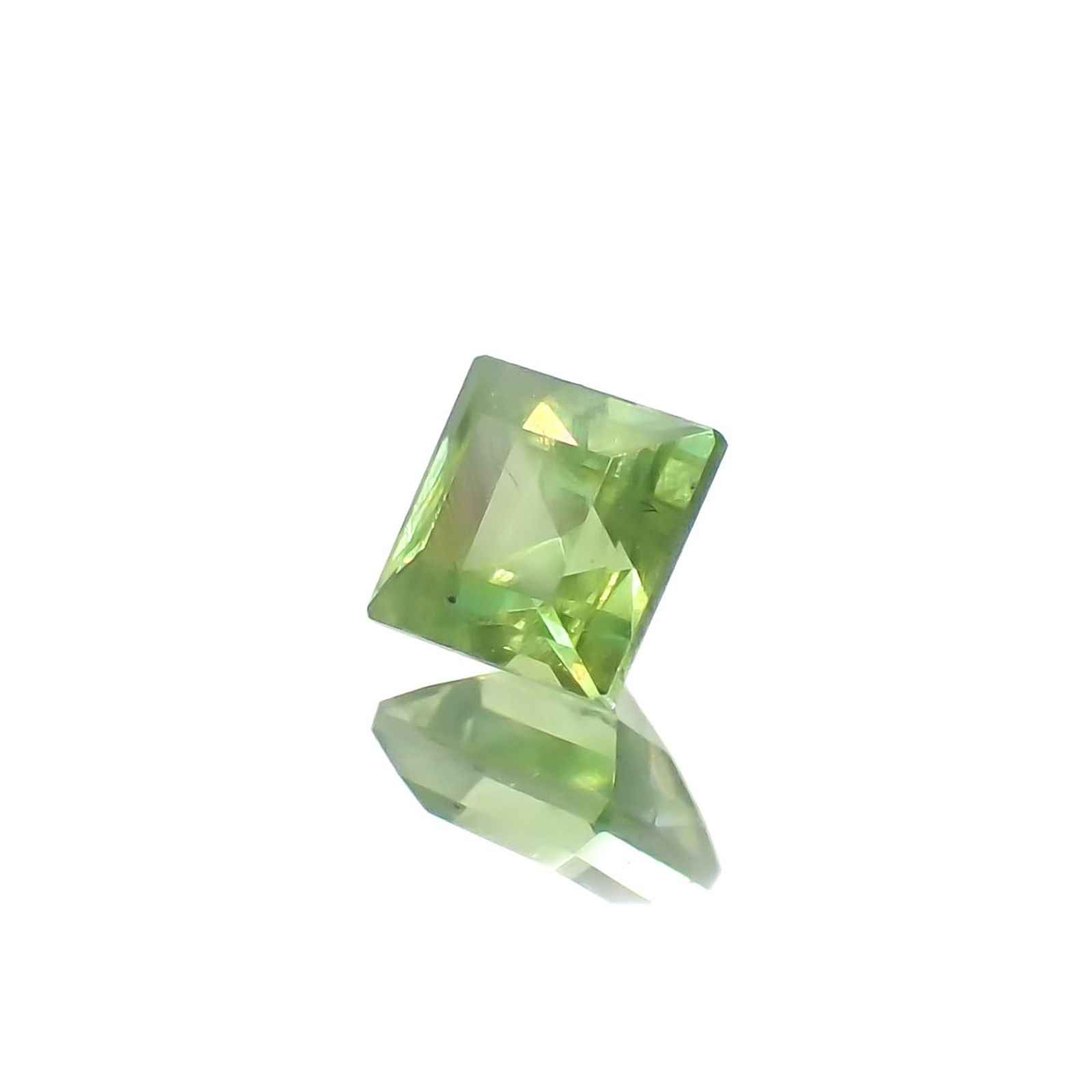デマントイドガーネット ロシア産 0.23ct [220917681]3.1x3.1mm前後