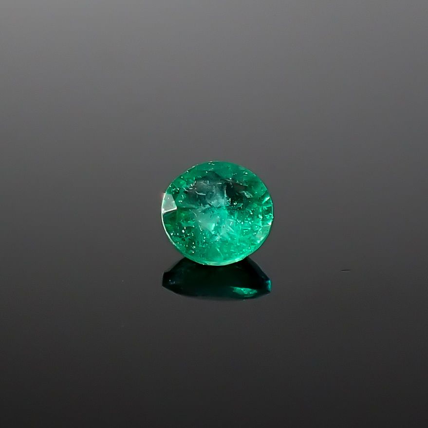 エメラルド コロンビア産 0.12ct / 3.3x3.3mm前後 [260432108]