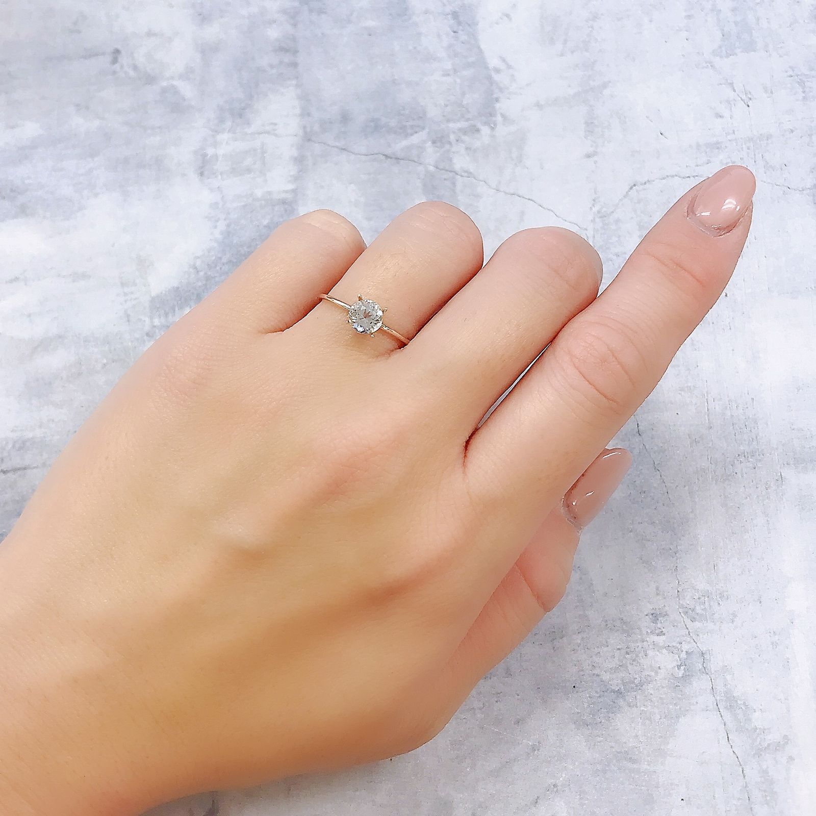 フェナカイト(宝石名フェナカイト)マダガスカル/ブラジル産 0.75ct 識別済[221119135]5.8x5.6mm前後
