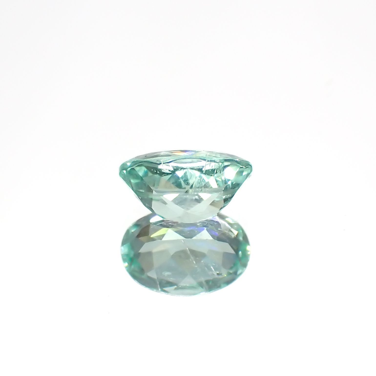 パライバトルマリン(宝石名トルマリン/別名パライバ・トルマリン)モザンビーク産 0.770ct ソ付(宝貴協)[230220478]6.92x4.82mm前後