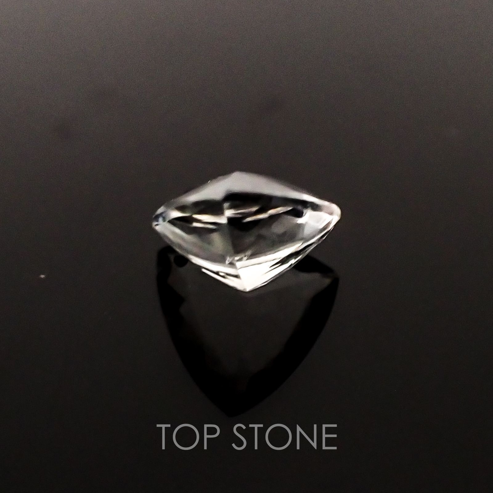 ハイアライトオパール メキシコ産 ルース 0.73ct[20117699]7×7.1mm前後