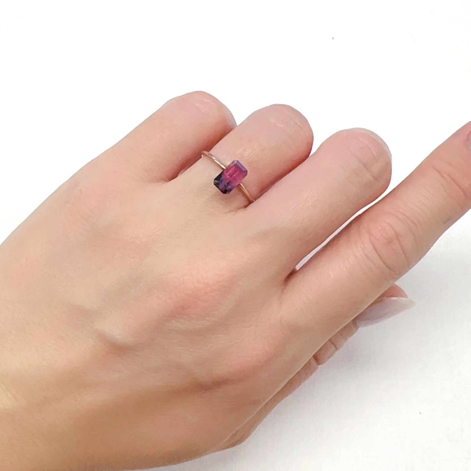 ウィンザーサファイア タンザニア・ウィンザー産 1.36ct[231224672]7.7x4.6mm前後