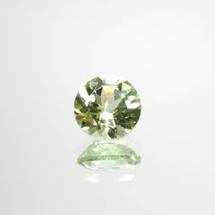 ペリドット(宝石名ペリドット) パキスタン産 1.04ct 識別済[210813073]6.4×6.4mm前後