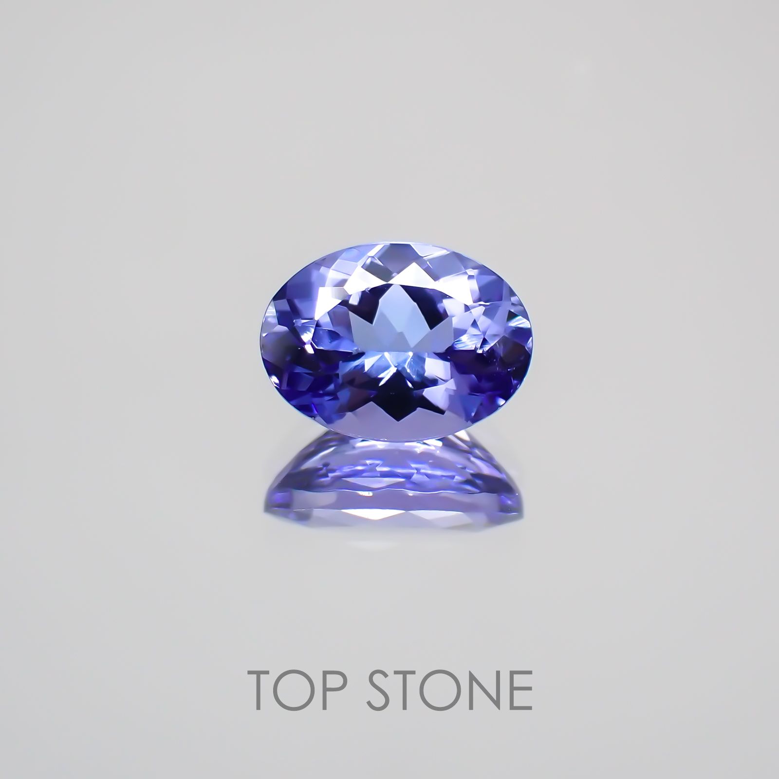 タンザナイト(宝石名タンザナイト) タンザニア産 0.94ct 識別済[210410067]7.1×5.3mm前後