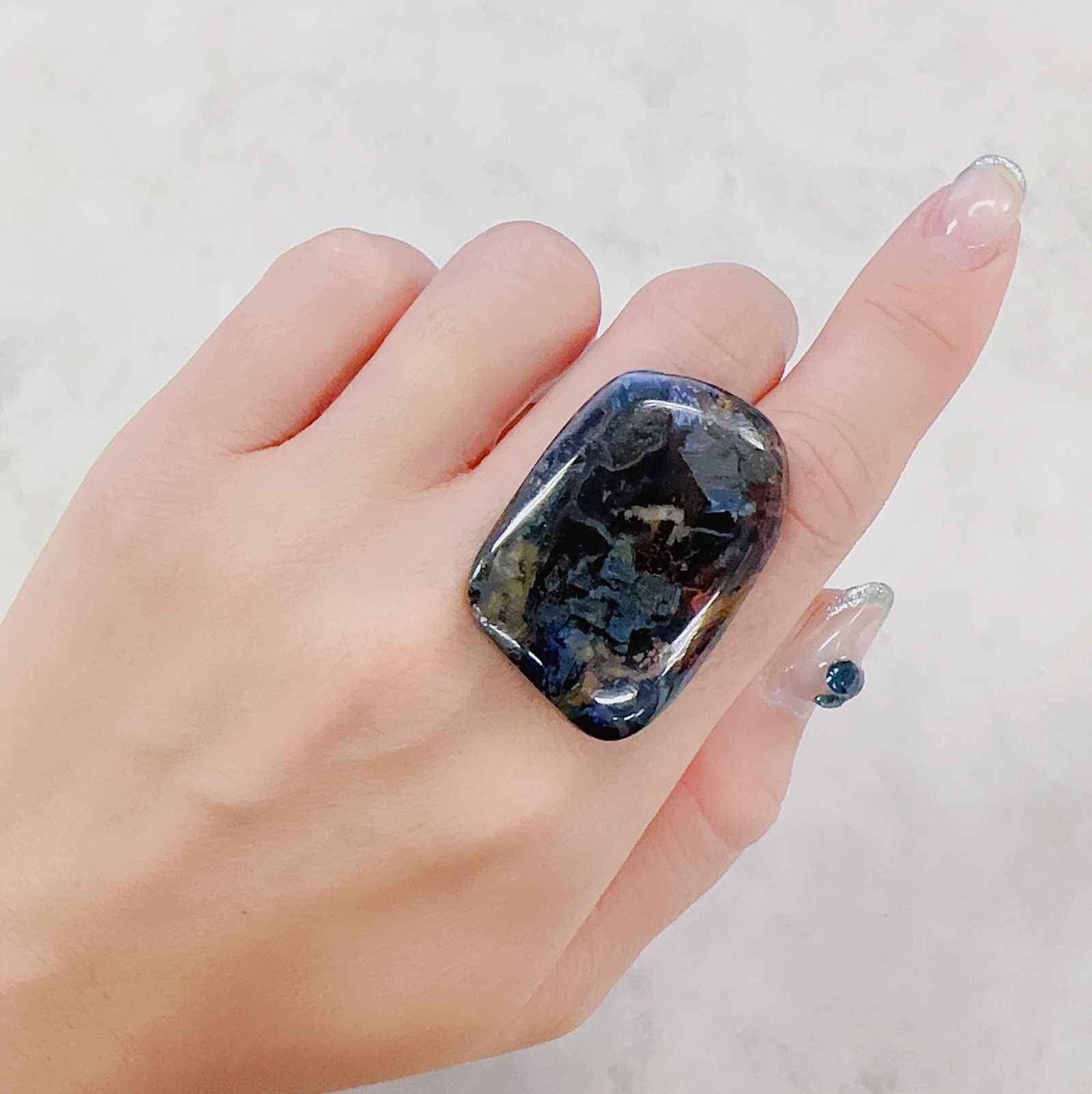 ◇フリーフォーム◇ピーターサイト 南アフリカ産 56.55ct