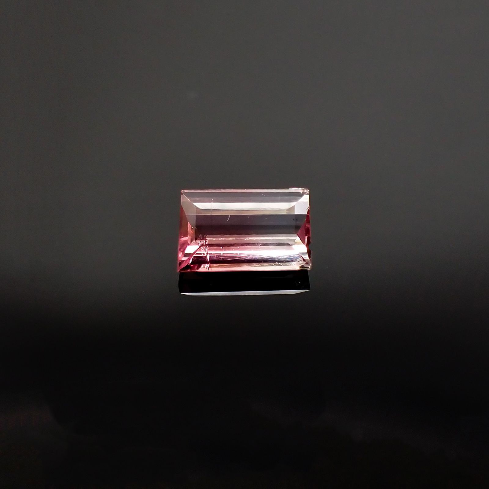 バイカラートルマリン(宝石名バイカラー・トルマリン) ブラジル産 1.08ct 識別済[210711601]7.6×4.7mm前後