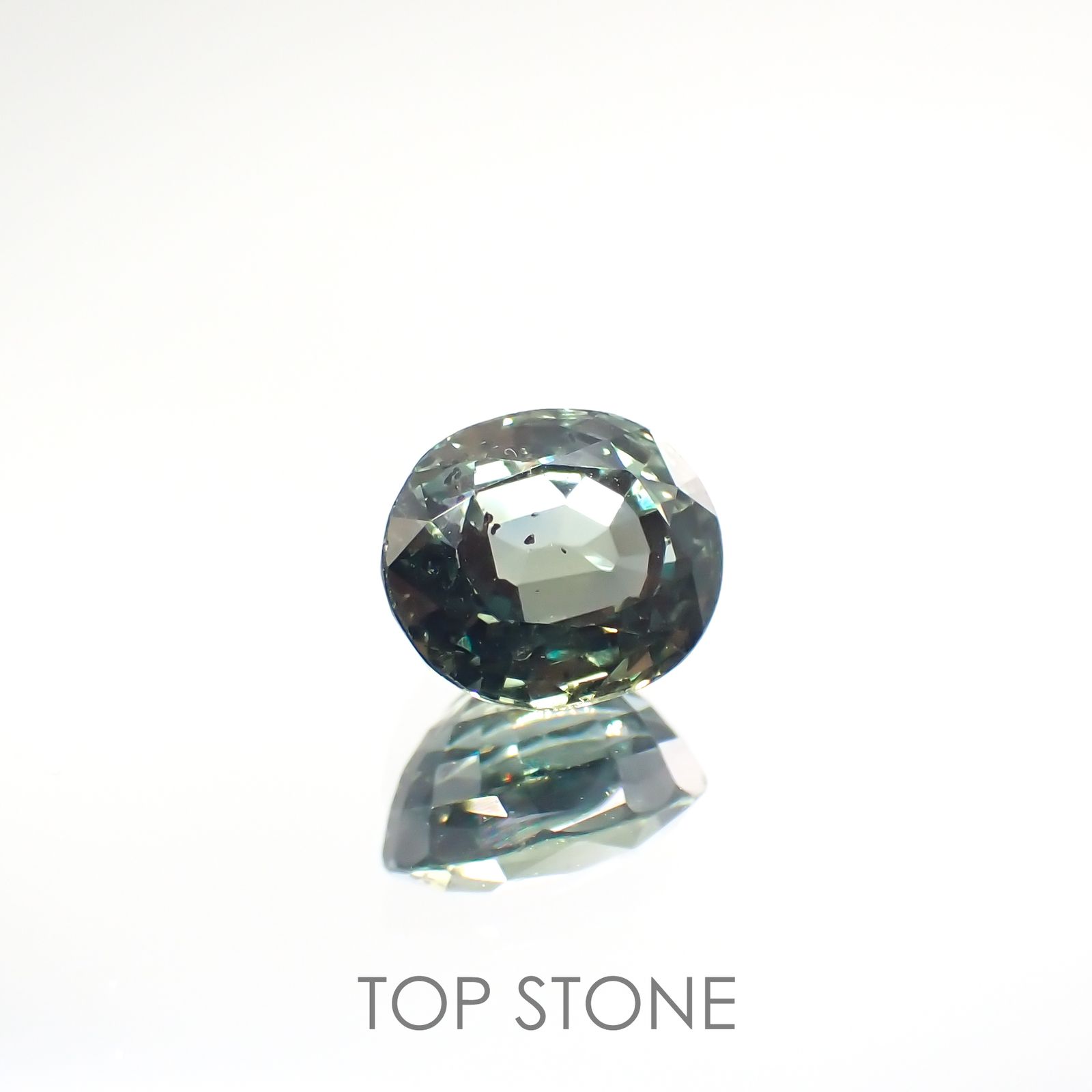 バイカラーサファイア(宝石名サファイア) マダガスカル/スリランカ産 1.633ct ソ付(彩珠)[210812471]7×6mm前後