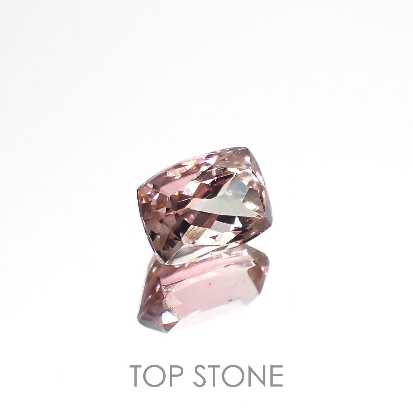 バイカラートルマリン コンゴ民主共和国産 1.86ct[230220541]7.9x5.7mm前後