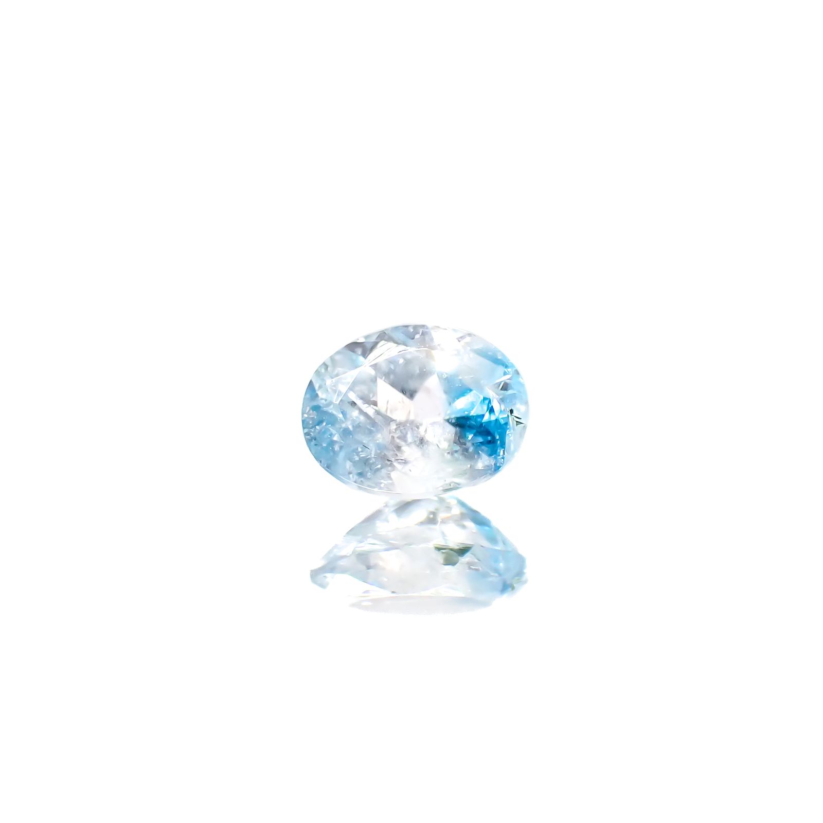 ユークレース(宝石名ユークレース)ジンバブエ産 0.14ct 識別済[241029231]3.8x2.9mm前後
