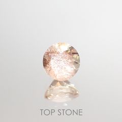 オレゴンサンストーン(宝石名ラブラドライト)アメリカ・オレゴン州産 0.67ct 識別済[220114660]5.6x5.5mm前後