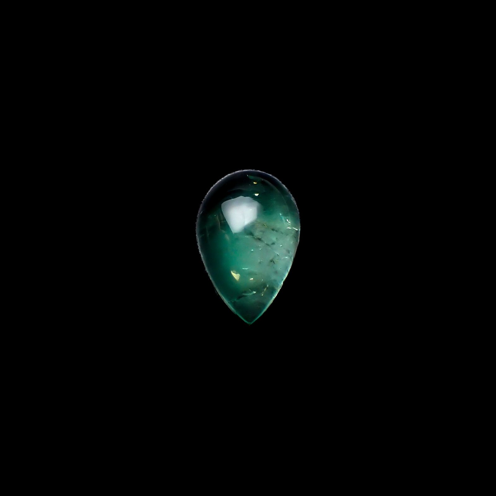 フローライト フルオレッセンス イギリス・ロジャリー鉱山産 6.76ct[240527705]14.3x9.6mm前後
