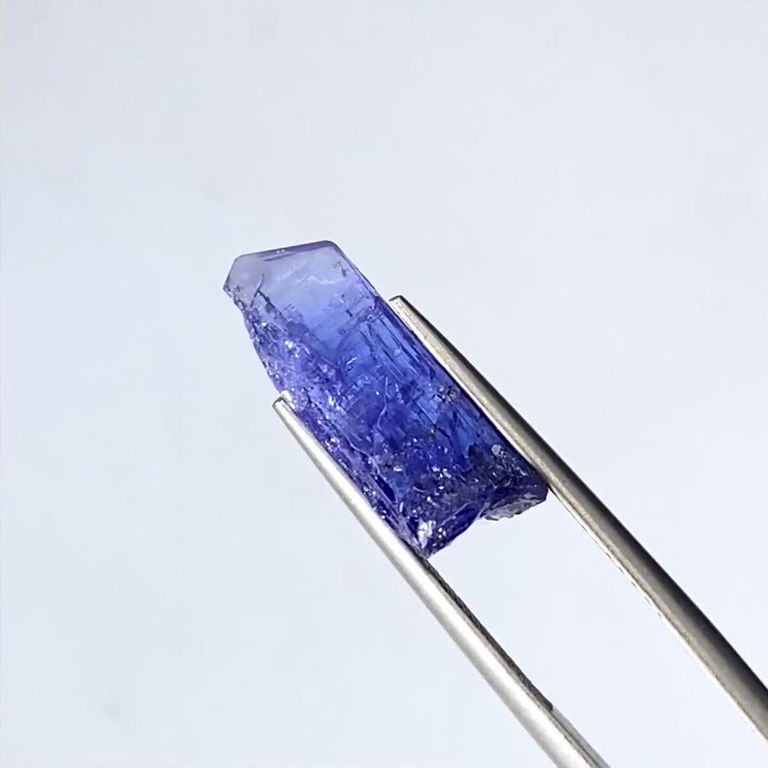 タンザナイト 原石(宝石名タンザナイト)タンザニア産 6.66ct 識別済 