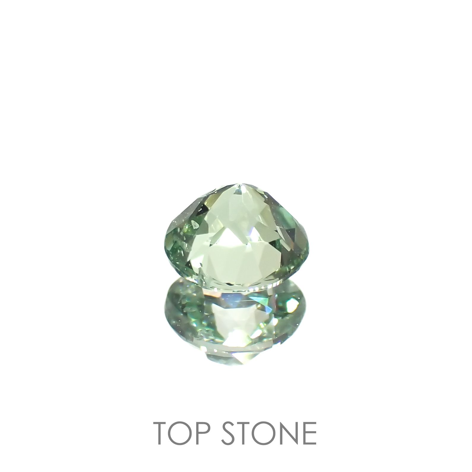 バナジウムコーネルピン(宝石名コーネルピン)タンザニア・タンガ州産 0.42ct 識別済[230320926]4.6x4.4mm前後