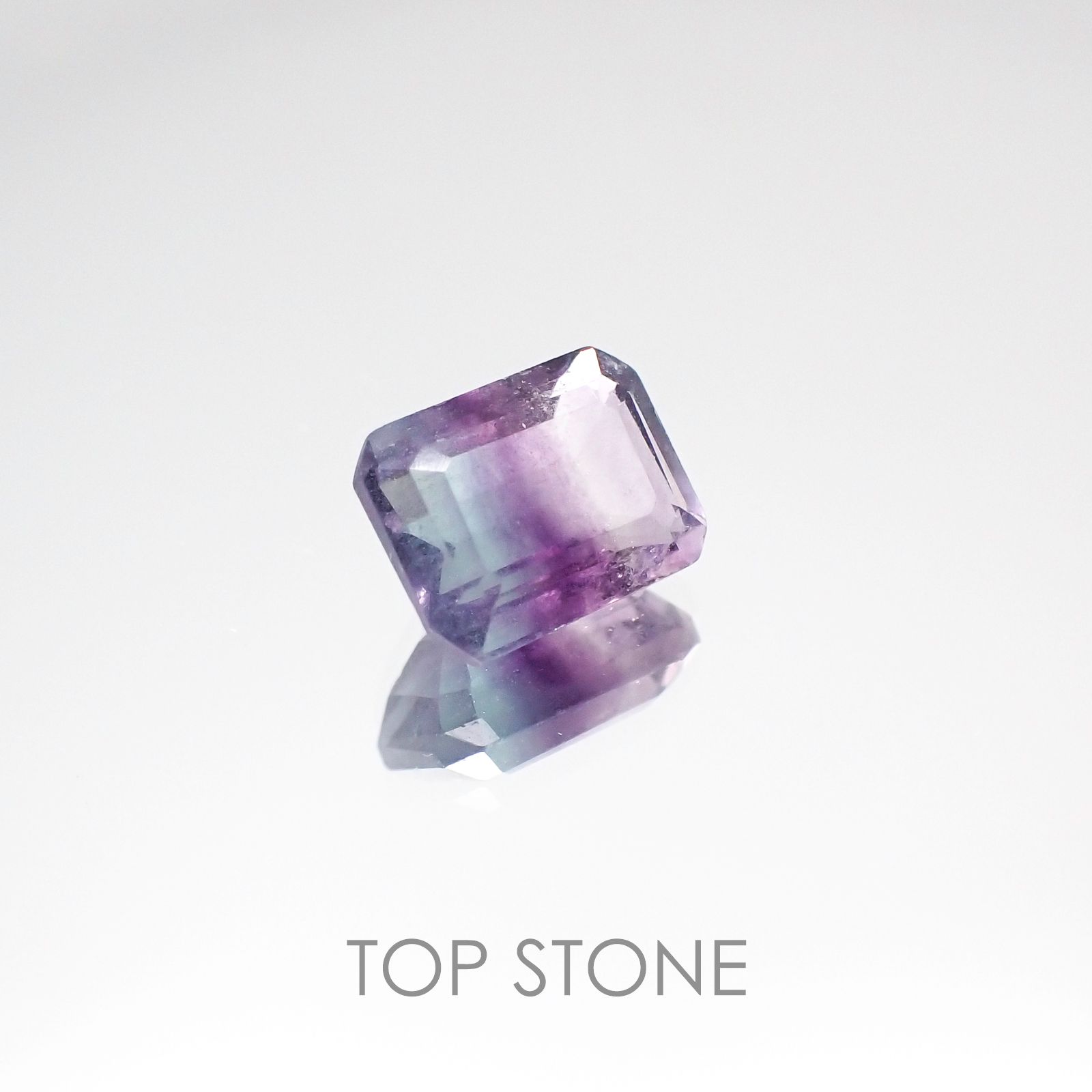 バイカラーフローライト ブラジル産 ルース 1.92ct[20107070]8×6.2mm前後