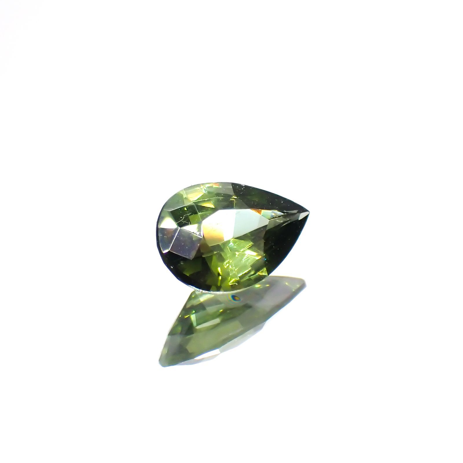 グリーンジルコン(宝石名ジルコン)スリランカ/カンボジア産 0.83ct 識別済[220114894]7.8x5mm前後