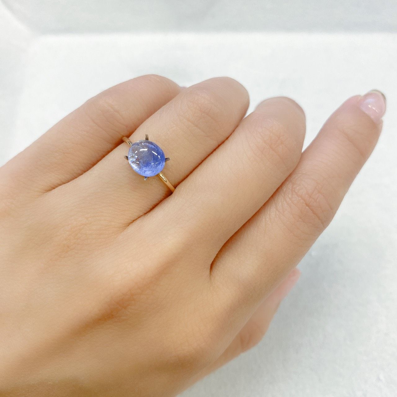 デュモルチェライトインクォーツ ブラジル産 ルース 2.06ct[210812222]8.2×7.3mm前後