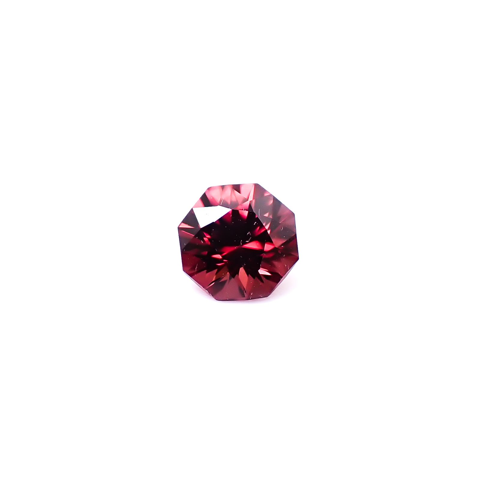 ◇オクタゴンカット◇レッドジルコン(宝石名ジルコン)スリランカ/カンボジア産 識別済 0.75ct / 5.1x5mm前後 [260732553]