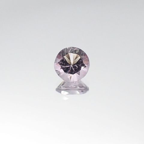 マリアライト(宝石名パープル・スキャポライト)タンザニア産 0.48ct 識別済[231023980]5.4x5.3mm前後