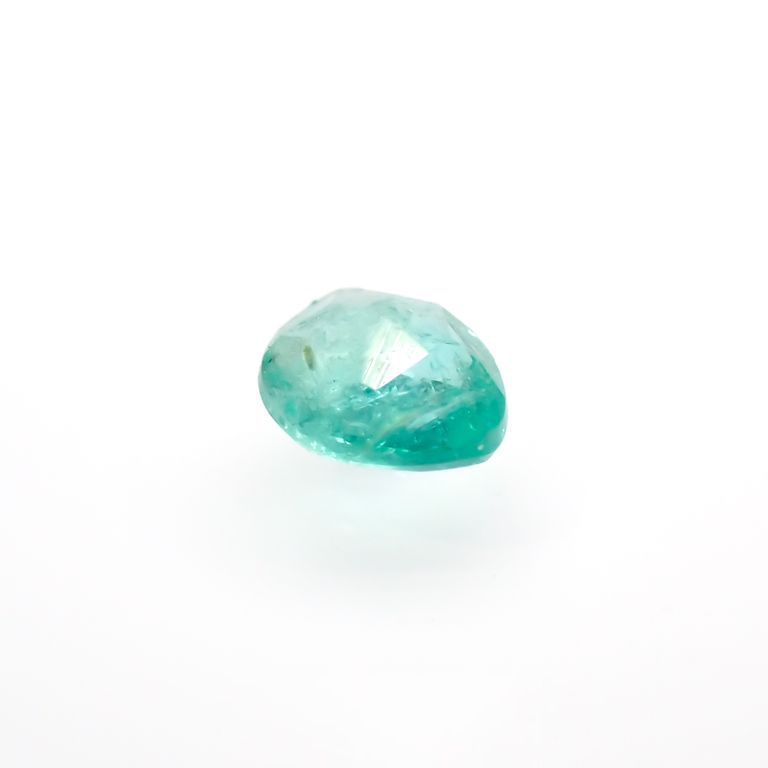 パライバトルマリン(宝石名トルマリン/別名パライバ・トルマリン)ブラジル・パライバ州バターリャ鉱山産 0.050ct 識別済[220616588]2.6x2.2mm前後