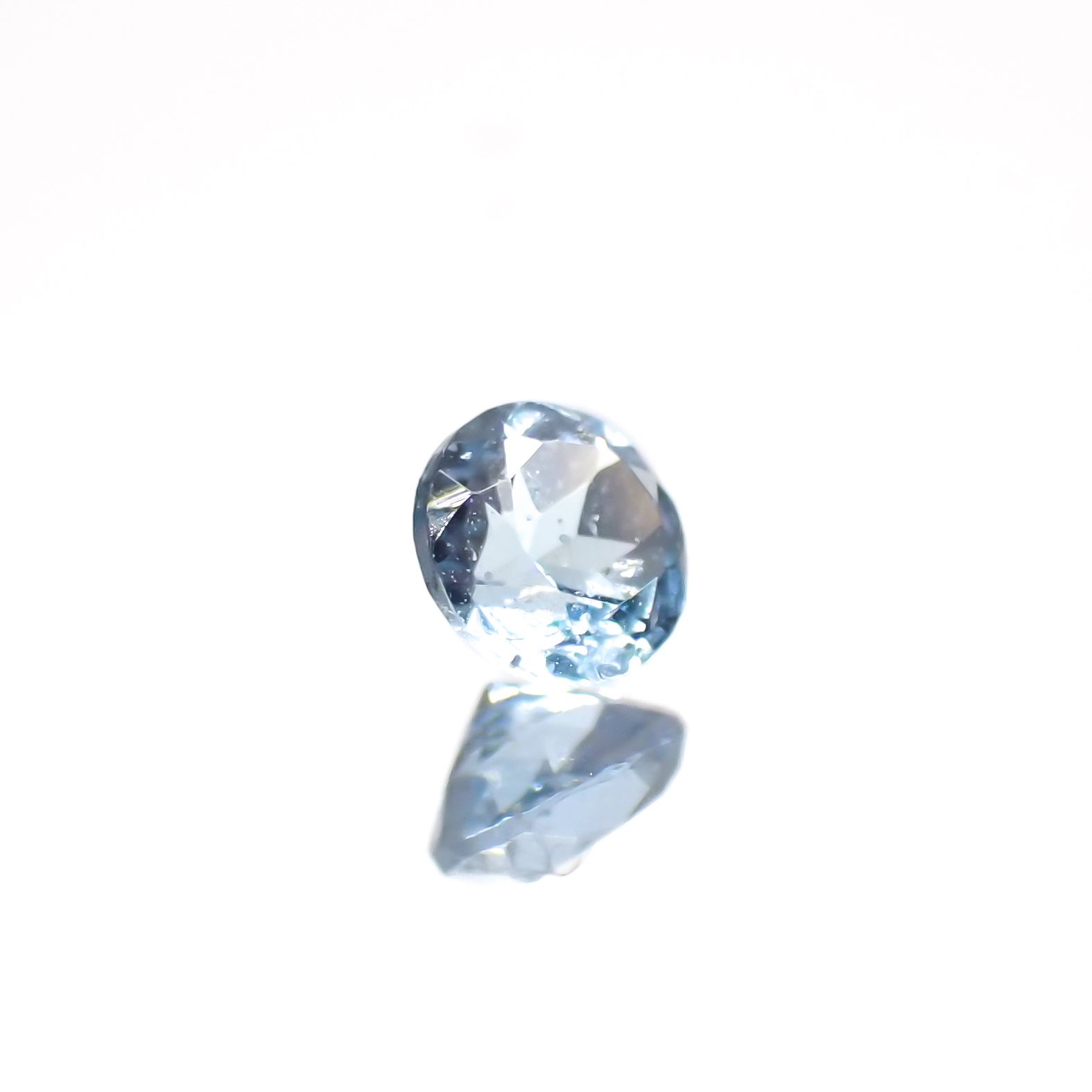 サンタマリアアクアマリン ブラジル産 0.10ct[240225980]2.9x2.9mm前後