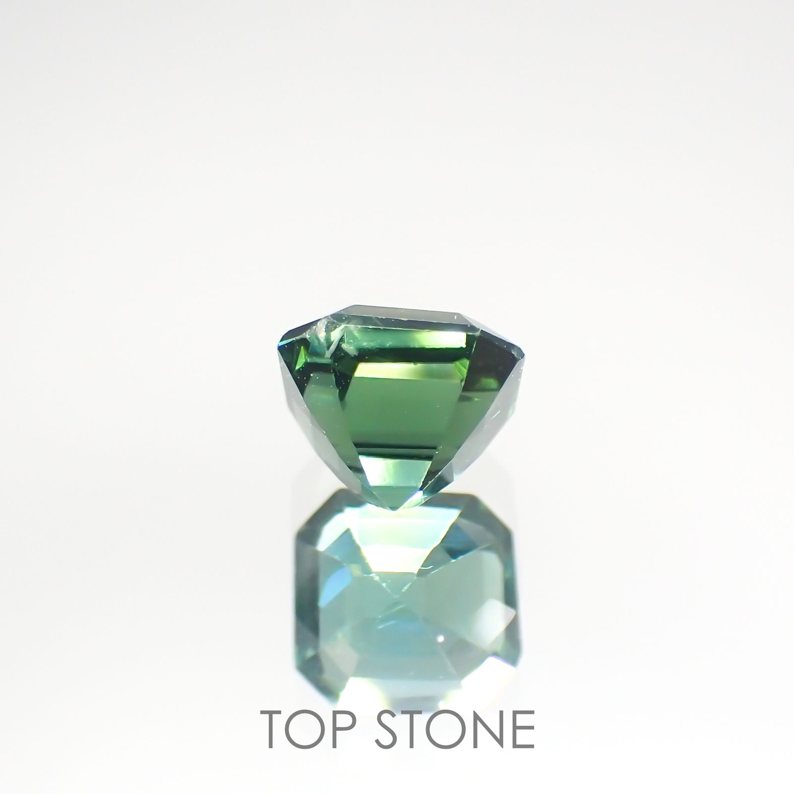 ブルーグリーントルマリン(宝石名グリーン・トルマリン) アフガニスタン産 0.76ct 識別済[211013586]5.3×5.1mm前後