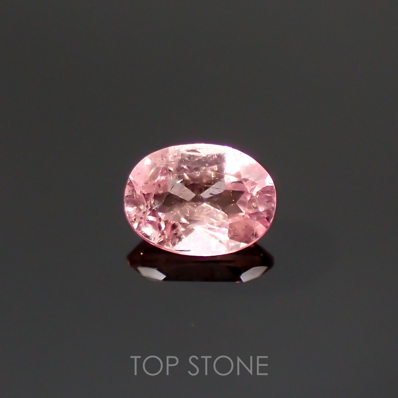 ペツォッタイト(ラズベリル)(宝石名ペツォッタイト) マダガスカル産 0.159ct ソ付(彩珠)[210812613]3.9×2.9mm前後