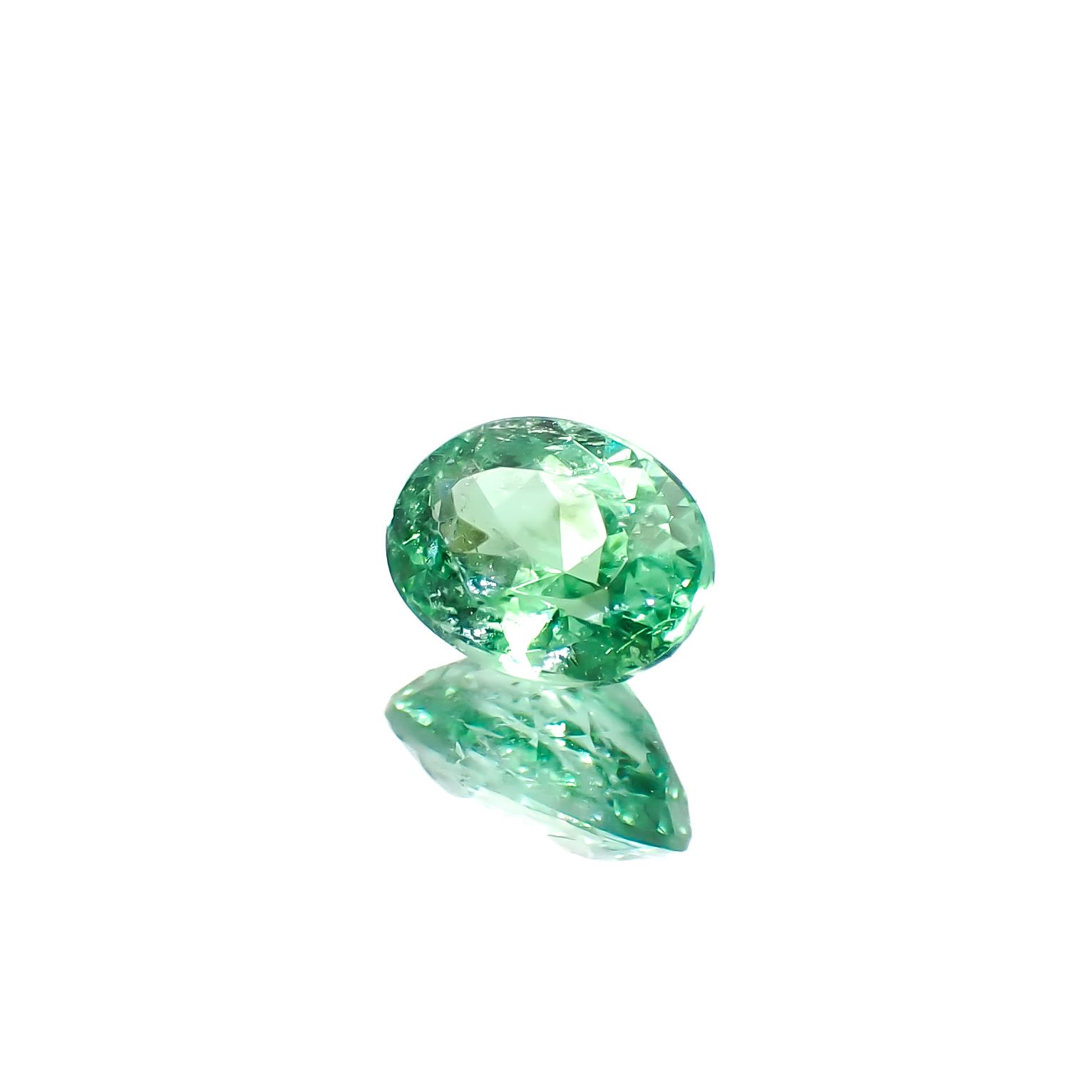 パライバトルマリン ブラジル・パライバ州バターリャ鉱山産 0.61ct[240928732]6.1x4.5mm前後