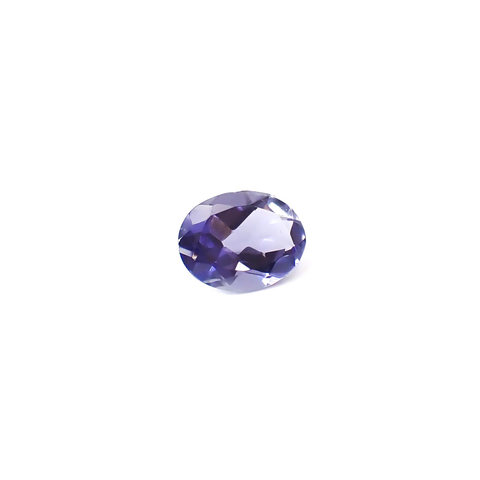 アイオライト タンザニア産 1.01ct / 8.2x6.1mm前後 [260231747]