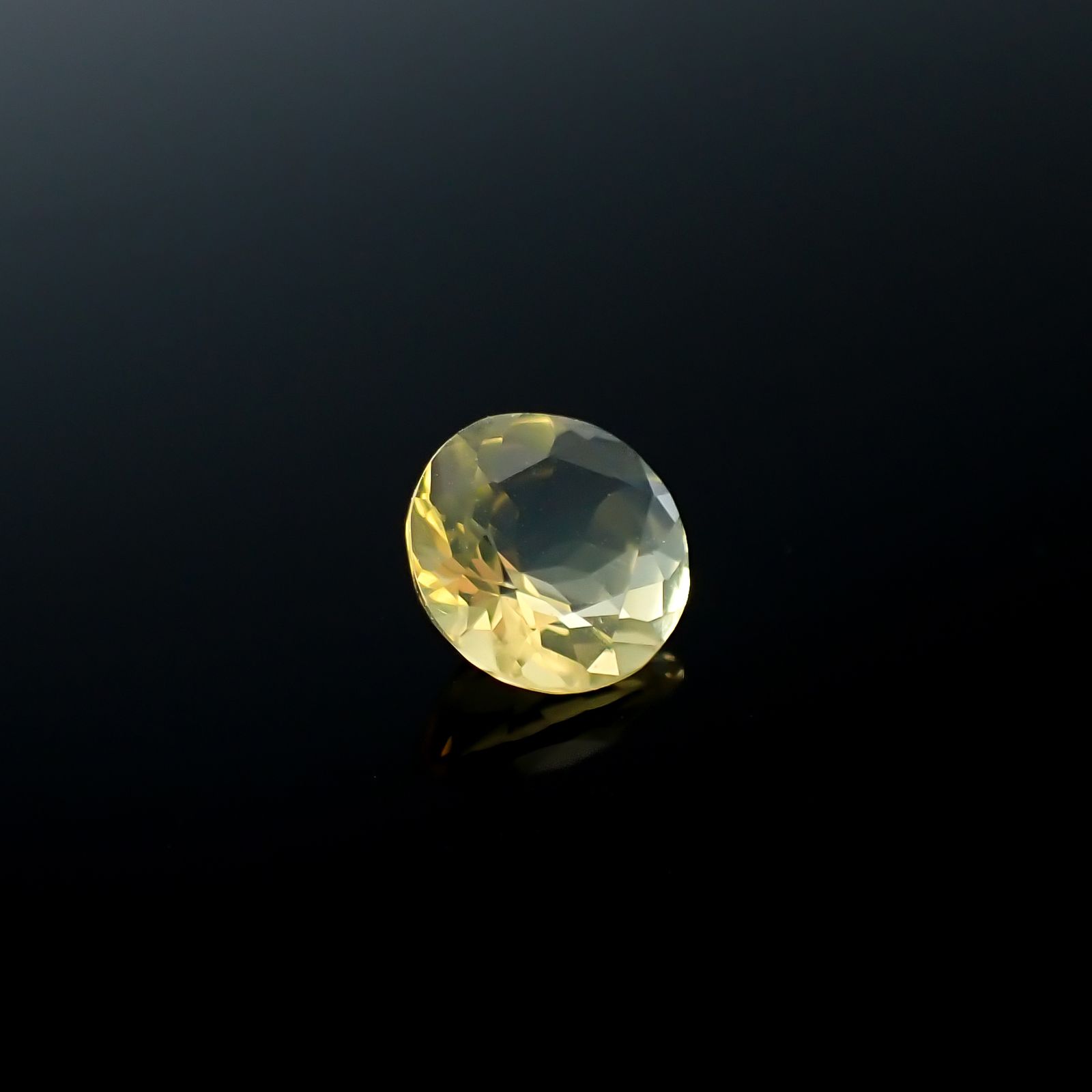 イエローオパール メキシコ産 0.57ct[240226190]6.2x6.2mm前後