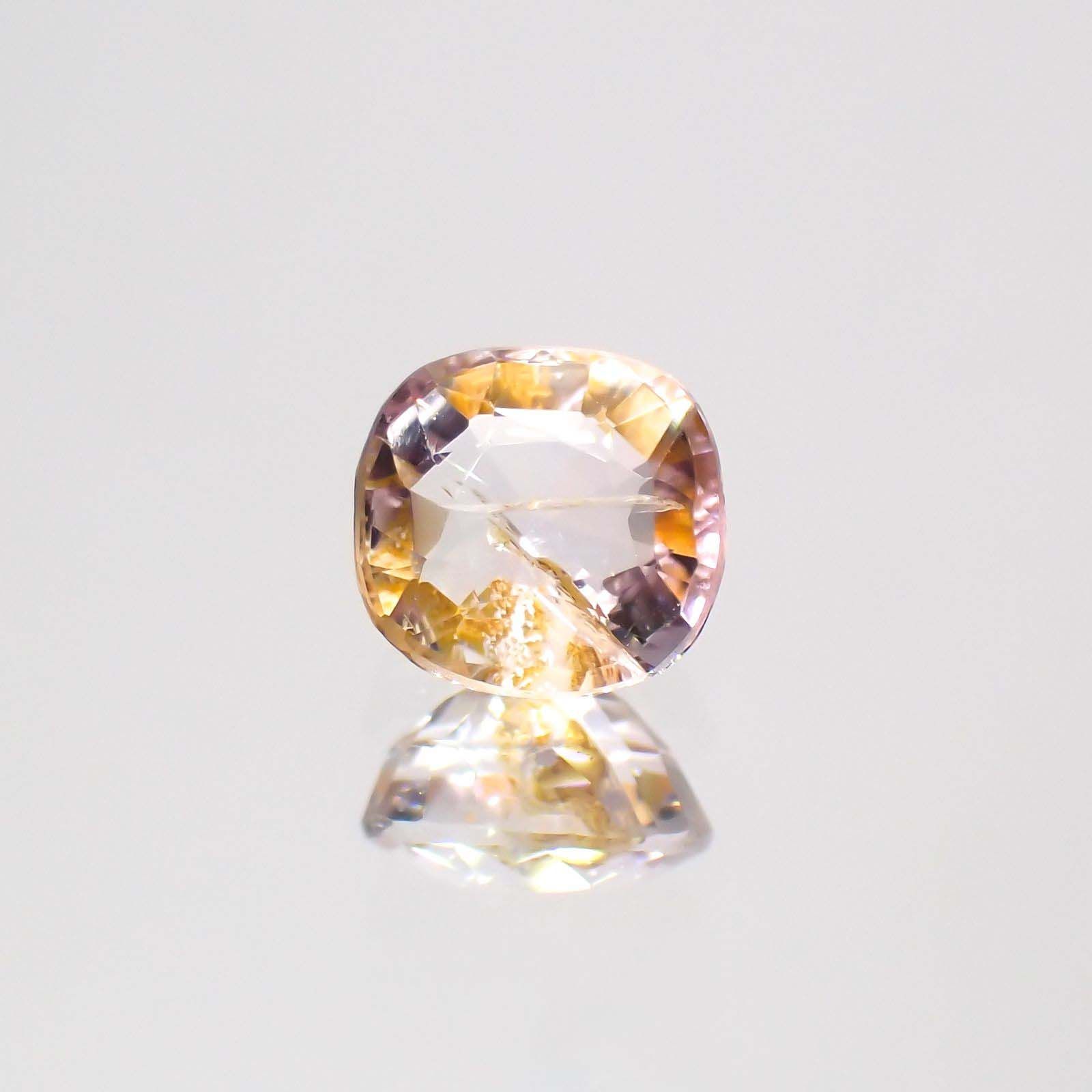 ポードレッタイト(宝石名ポードレッタイト)ビルマ産 0.365ct ソ付(彩珠)[230722812]4.7x4.5mm前後