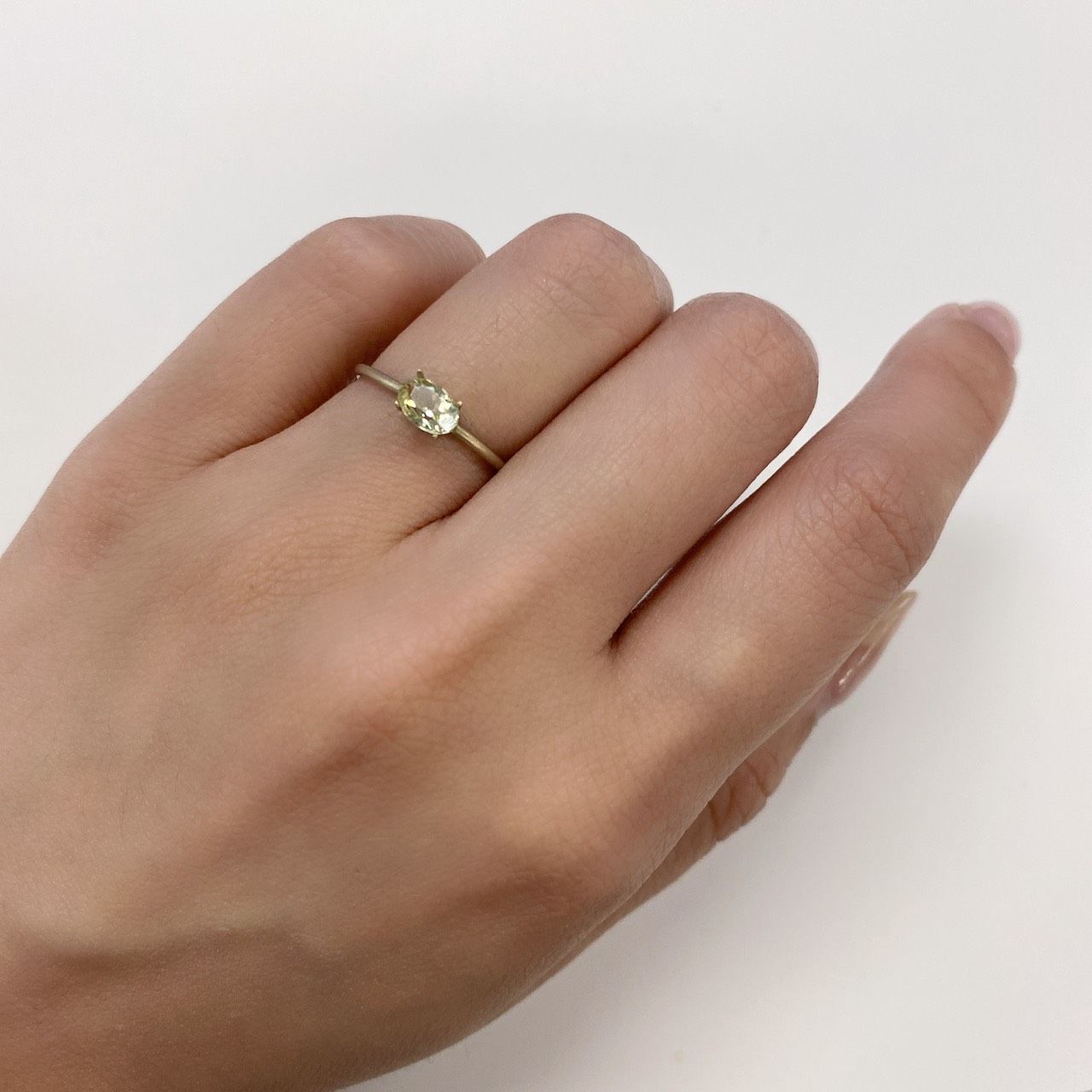 シリマナイト インド産 ルース 0.52ct[210610677]6×4.2mm前後