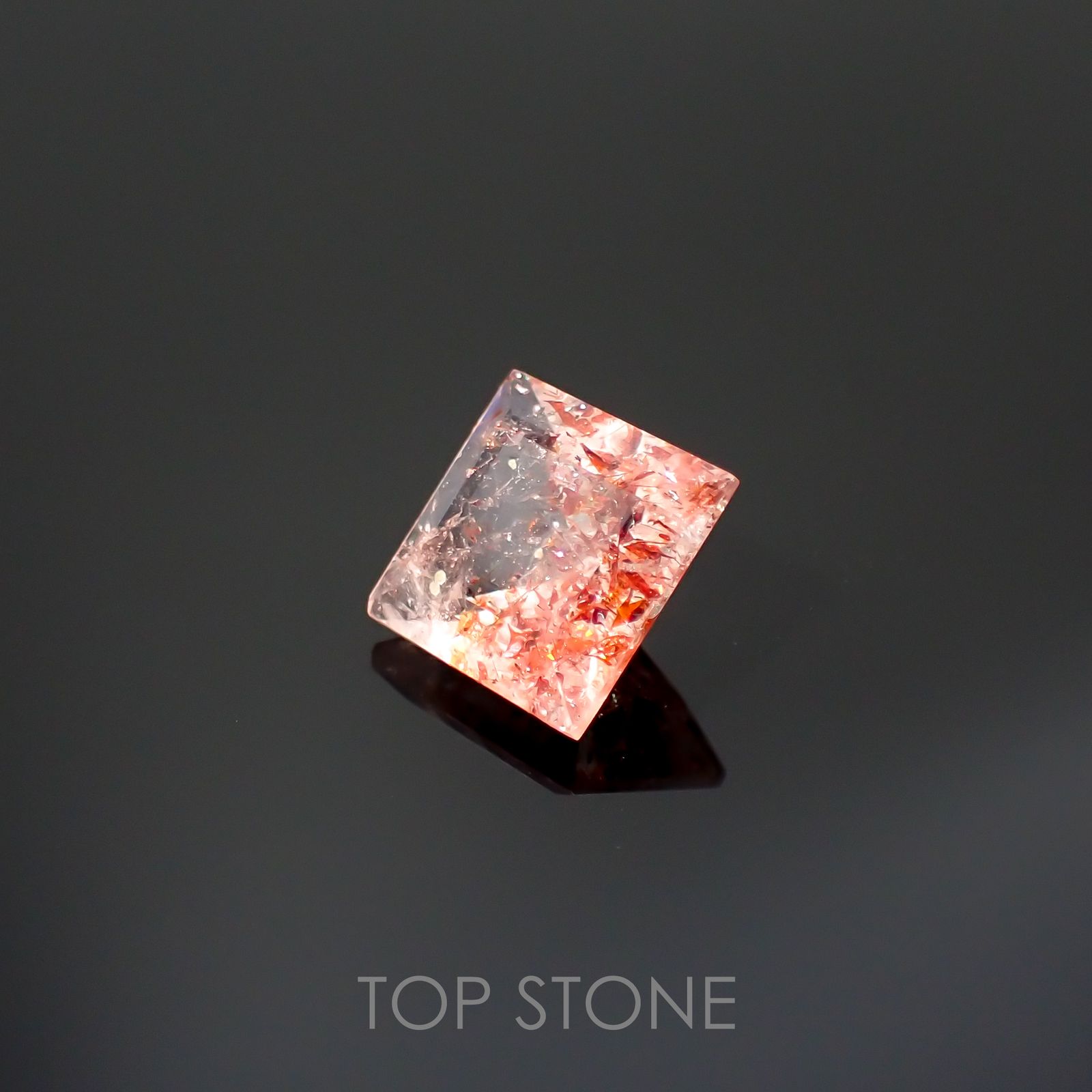 ファイヤークォーツ ナイジェリア産 1.41ct[220114759]7.2x7mm前後