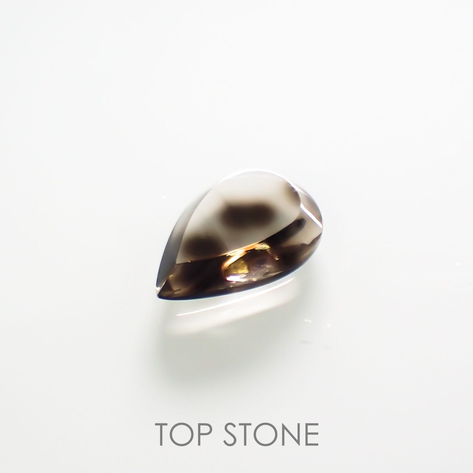 ダルメシアンクォーツ ブラジル産 ルース 4.84ct[210812880]15.8×10.3mm前後