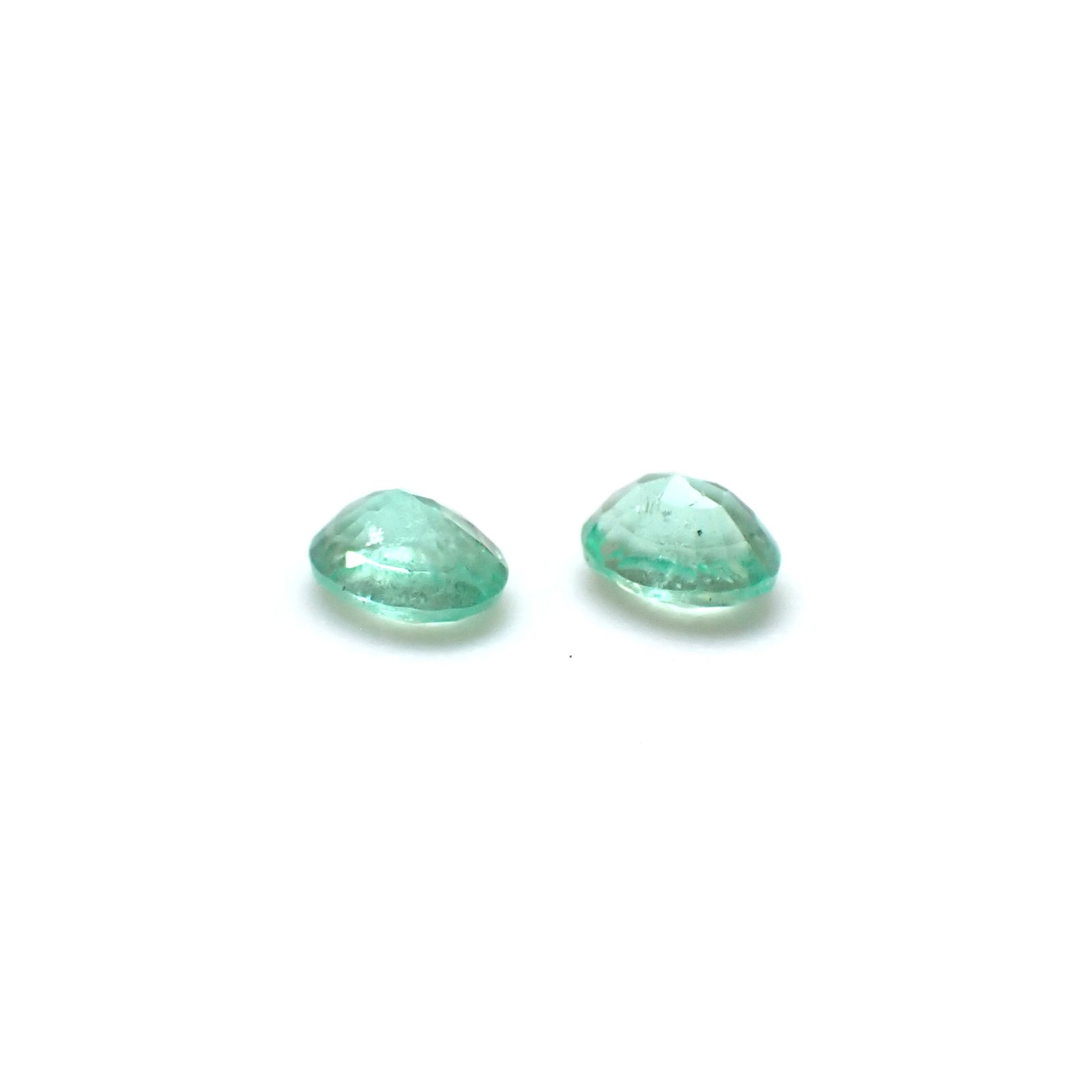 ◇ペアセット◇パステルカラーエメラルド ザンビア産 0.35ct(2pcs合計) [250430238]4x3mm前後