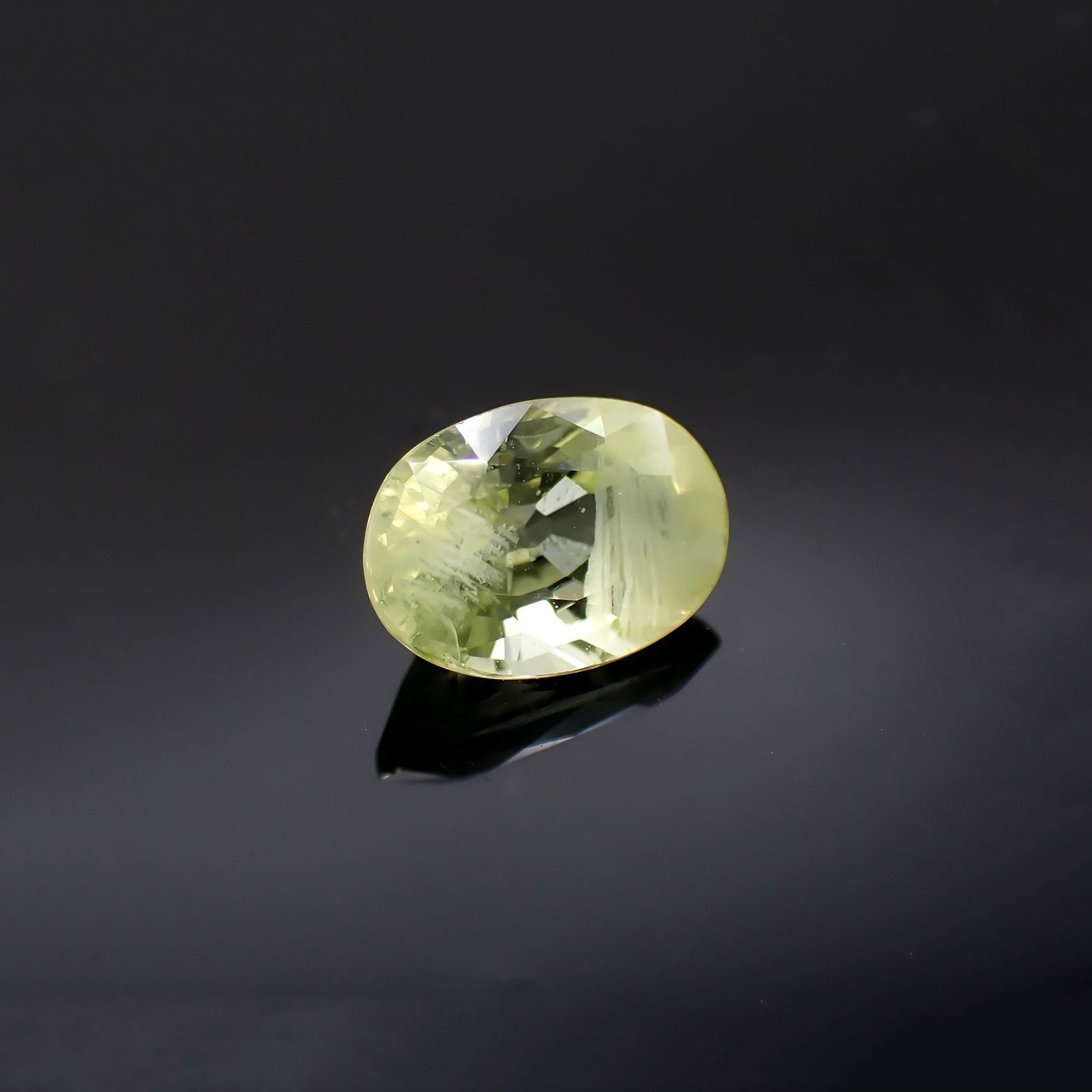 クリソベリル(宝石名クリソベリル)マダガスカル産 識別済 1.17ct / 7.6x5.2mm前後 [220817450]