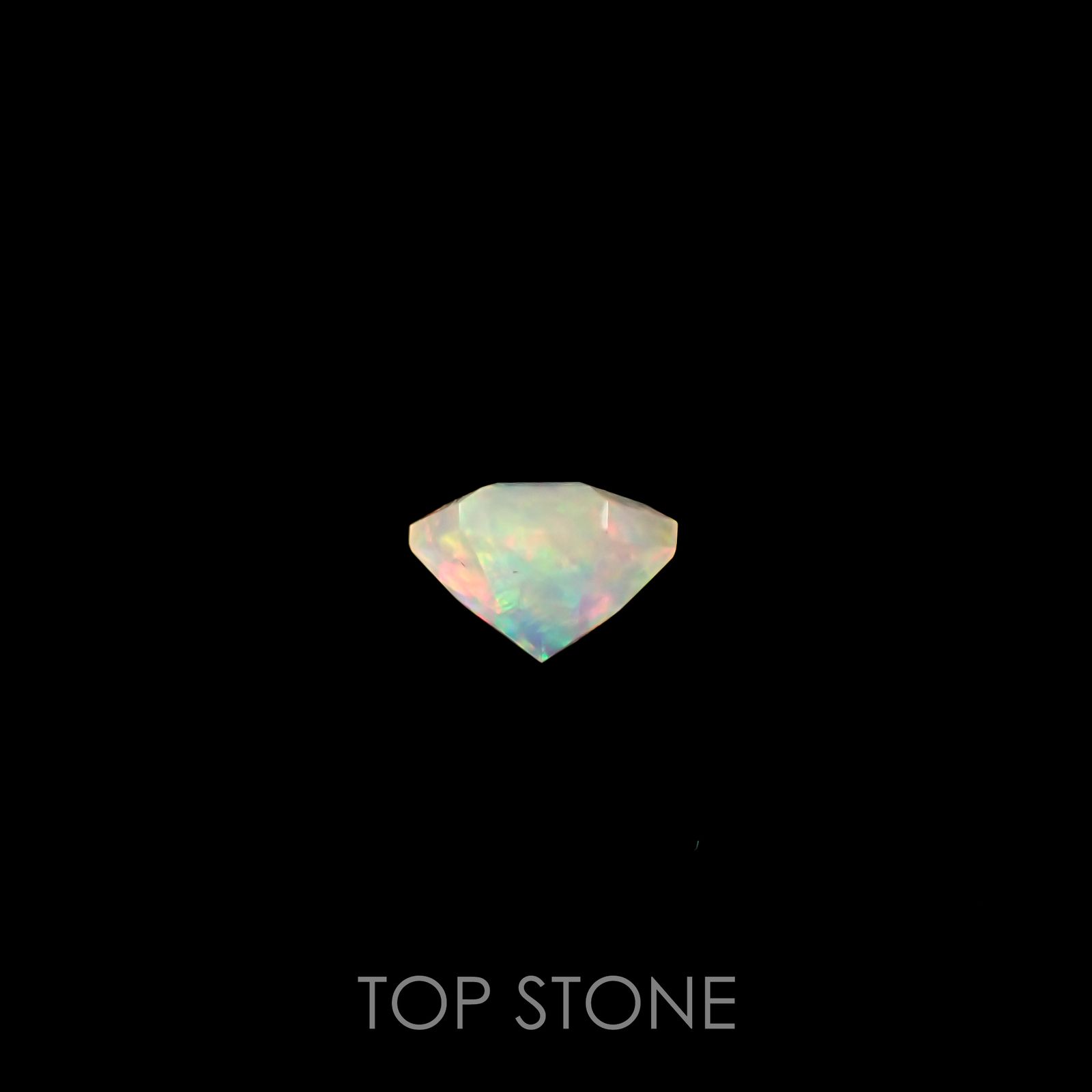 ◇ヘキサゴンカット◇エチオピアオパール(宝石名オパール) エチオピア産 0.40ct 識別済[210611039]5.2×5.2mm前後