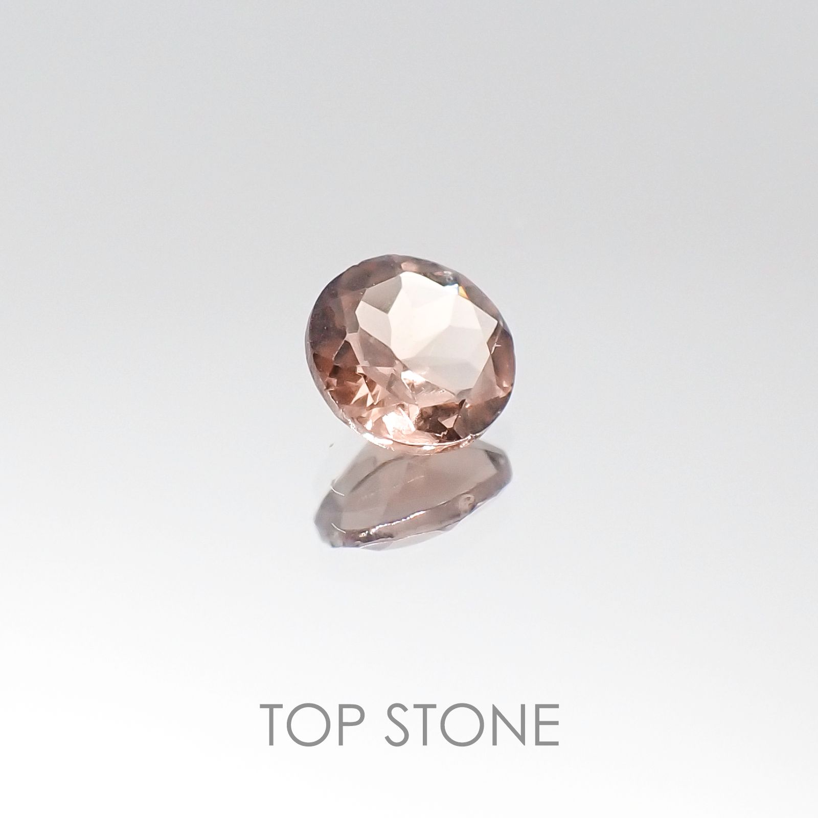 カラーチェンジマラヤガーネット タンザニア産 ルース 0.57ct[20106083]5.1×5mm前後