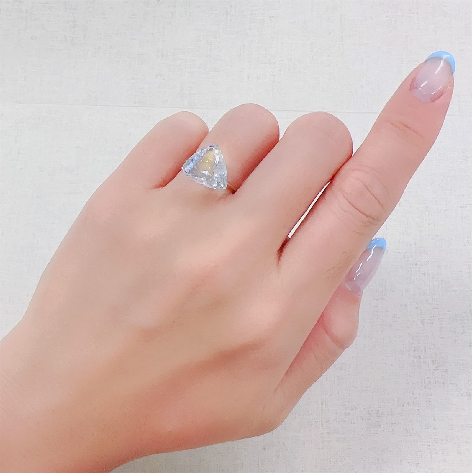 レインボームーンストーン マダガスカル産 5.12ct[230522281]11.1x12.3mm前後