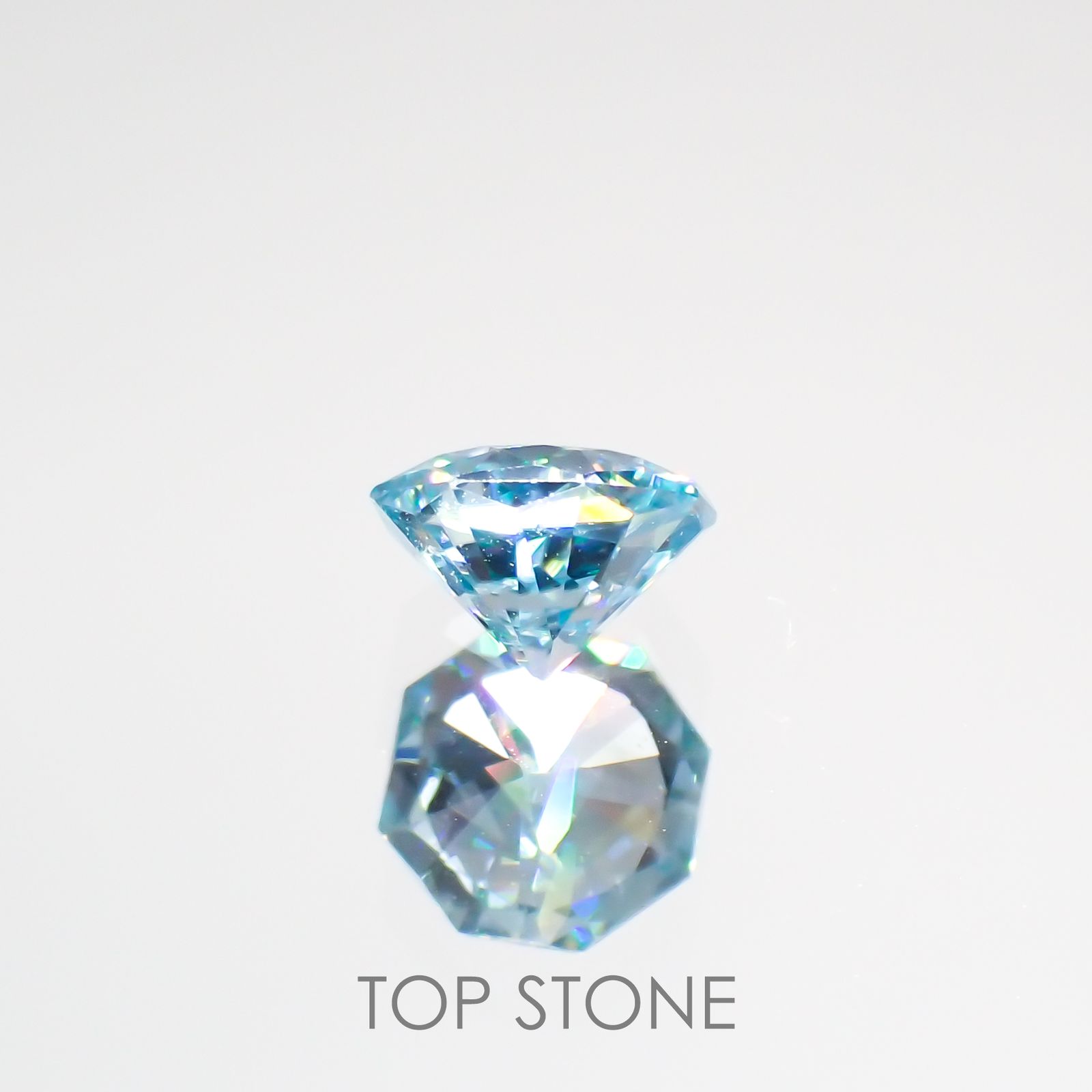 ◇オクタゴンカット◇ブルージルコン カンボジア産 ルース 0.69ct[210913356]4.9×4.8mm前後