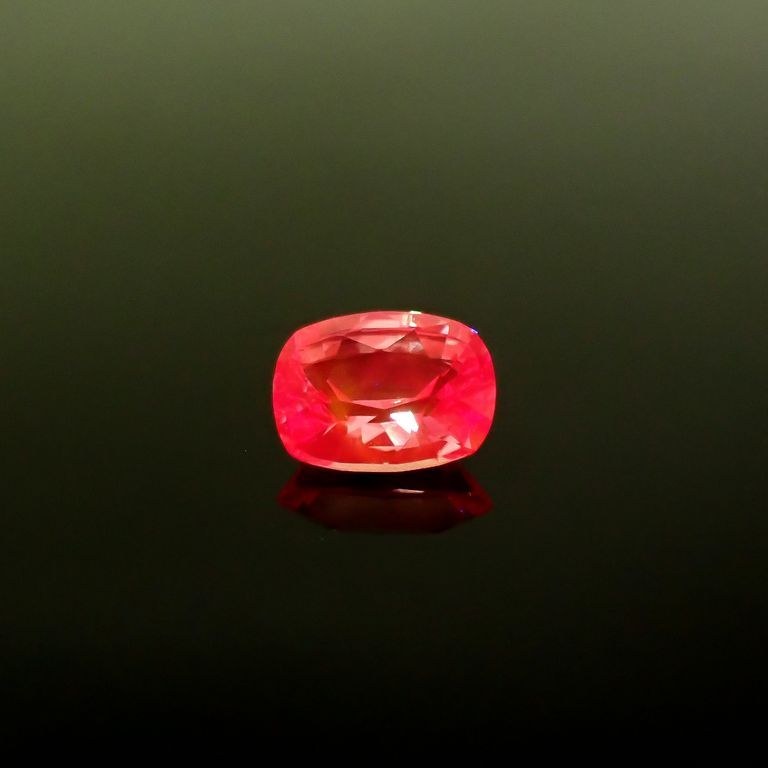 長波365(ライト)の照射で蛍光