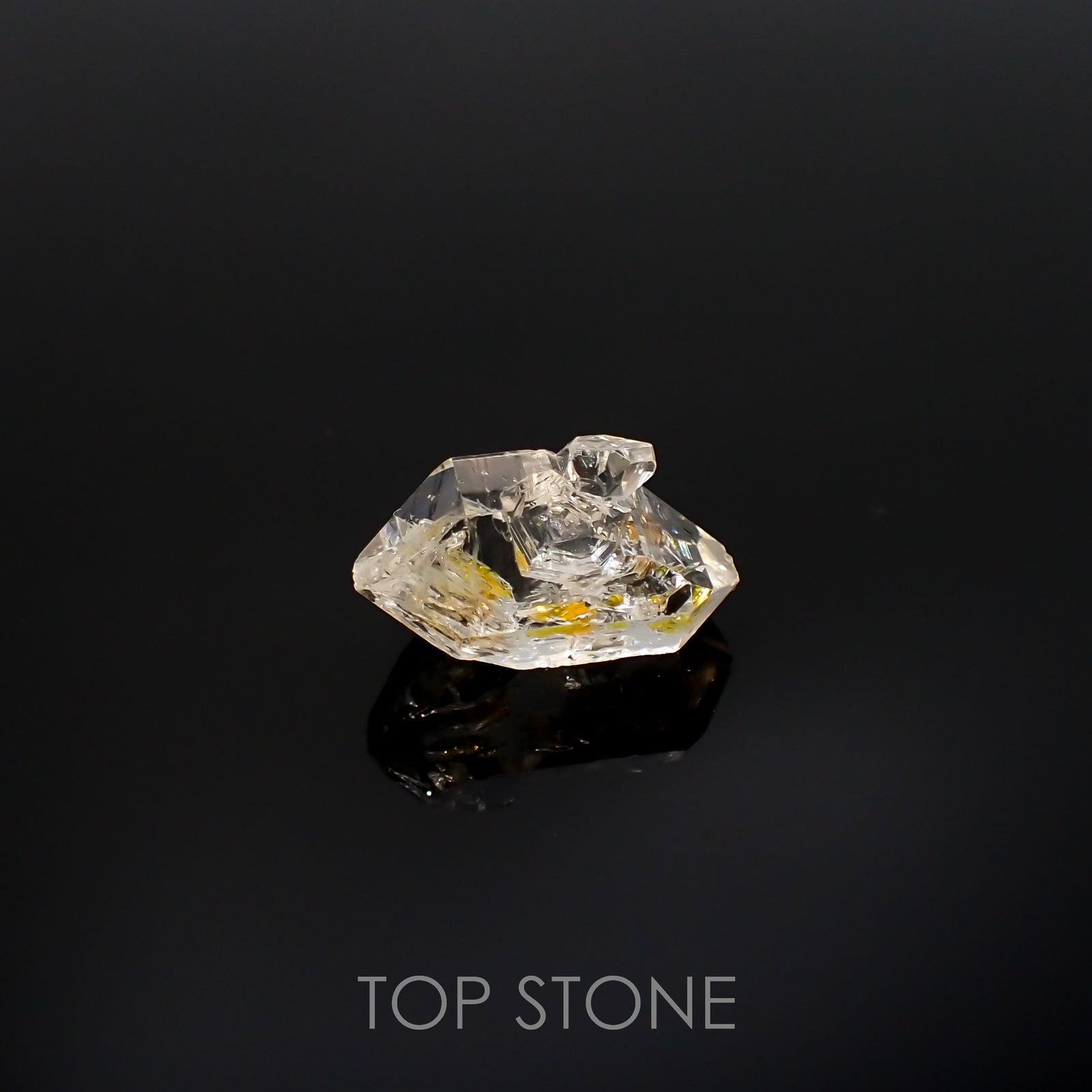 オイルインクォーツ 原石パキスタン産 10.48ct[220515877]18.7x10.6mm前後