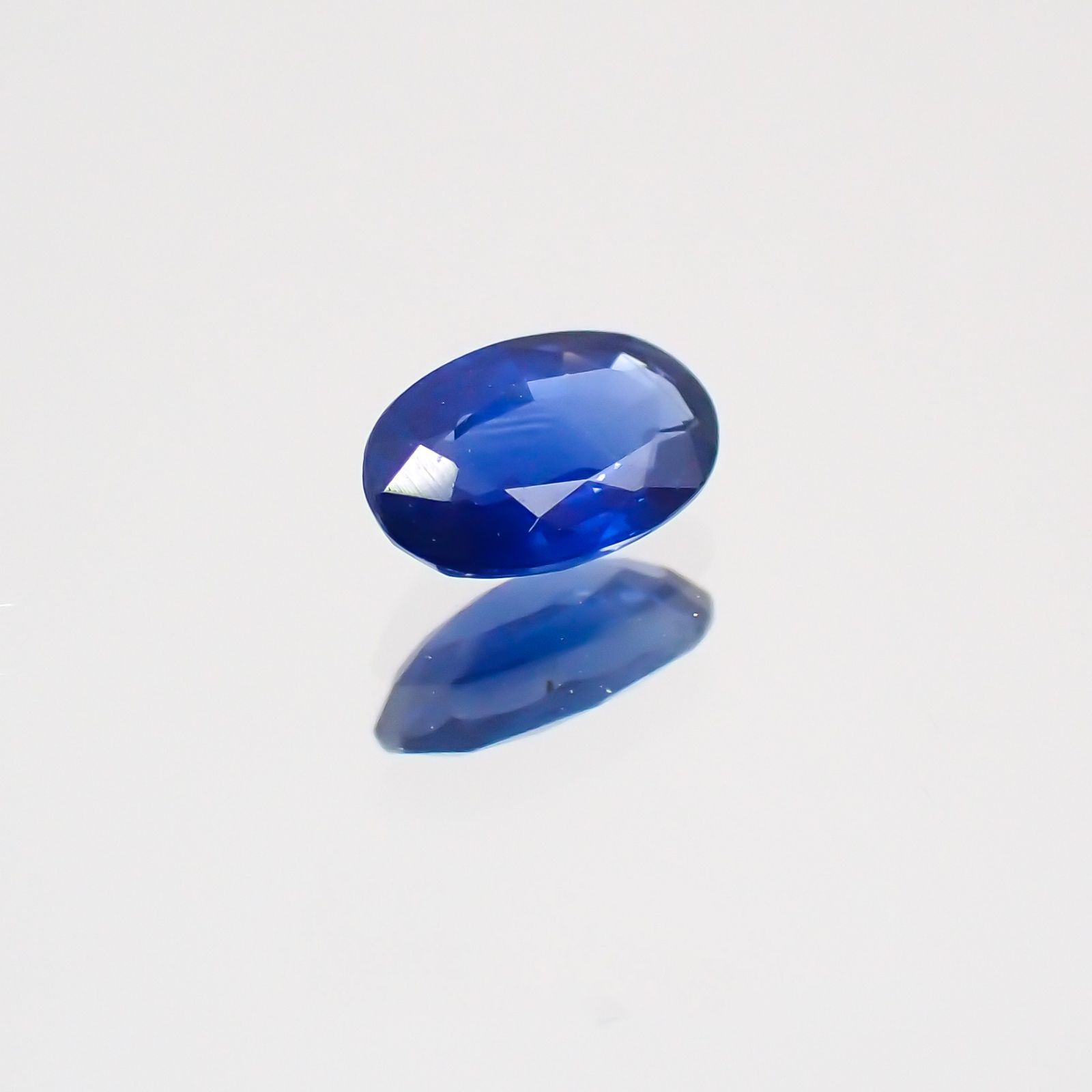 サファイア マダガスカル・スリランカ産 ルース 0.23ct[20128706]4.8×3mm前後
